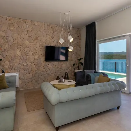 Pet Friendly In With Kitchen Tatil Evi Klek