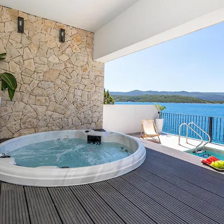 Tatil Evi Pet Friendly In With Kitchen