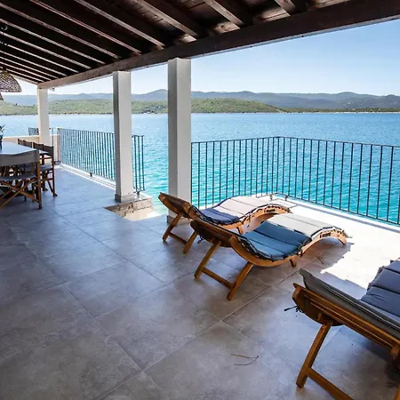 Pet Friendly In With Kitchen Holiday home *