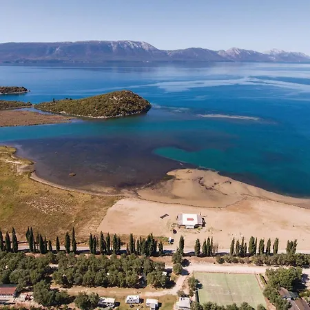 Pet Friendly In With Kitchen * 克勒克